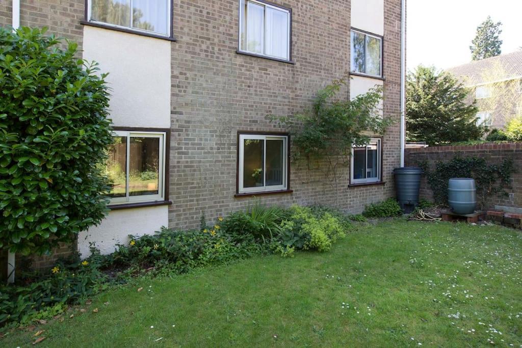 Cosy Modern Oxford Apartment Exterior foto